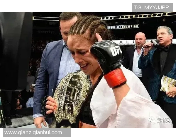 UFC精彩对决乔安娜与杰西卡谁能在擂台上胜出引发热议 UFC精彩对决乔安娜与杰西卡谁能在擂台上胜出引发热议