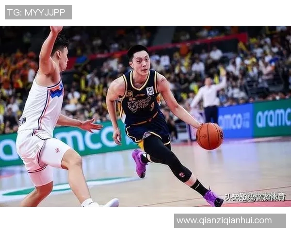 广州男篮与新疆男篮激战正酣谁能在这场对决中笑到最后 广州男篮与新疆男篮激战正酣谁能在这场对决中笑到最后